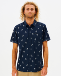 Rip Curl Paradise Palms S/S Shirt in NAVY