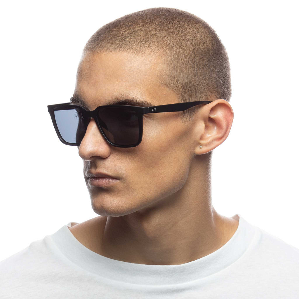 Le Specs FAIR GAME MATTE BLACK in SMOKE  MONO