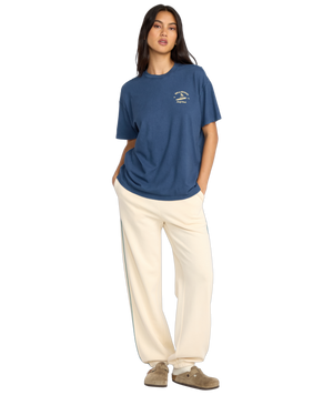 Billabong Catch Feelings Tee in NAVY