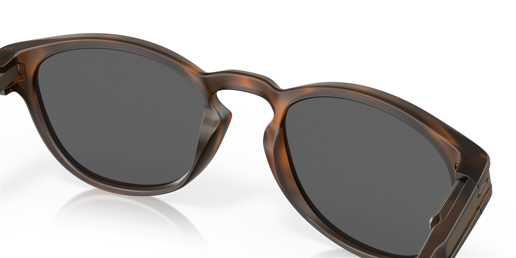 Oakley LATCH MATTE BROWN TORTOISE PRI in Matte Brown Tortoise