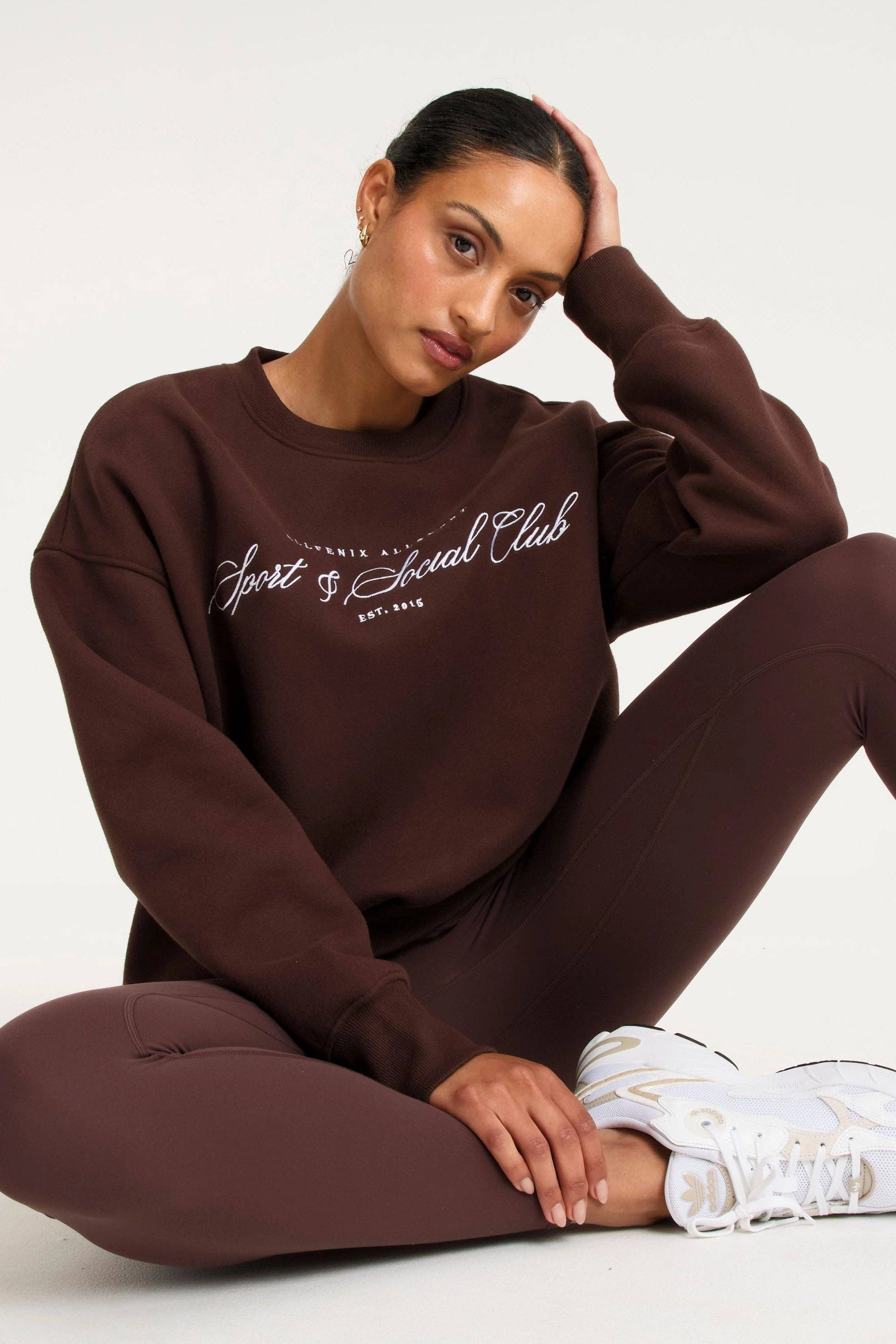 All Fenix Collegiate Graphic Crew Neck Jumper in Espresso