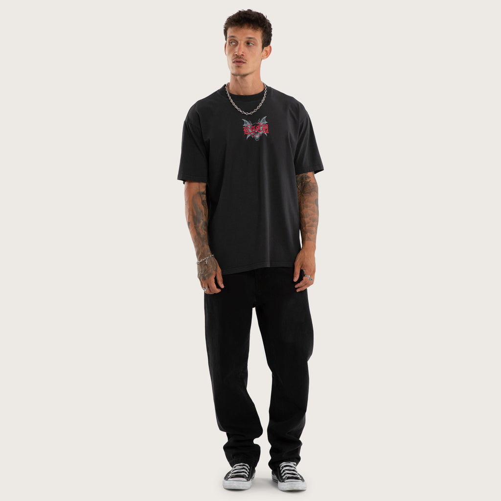 Kiss Chacey Underground Box Fit Tee in Pigment Anthracite