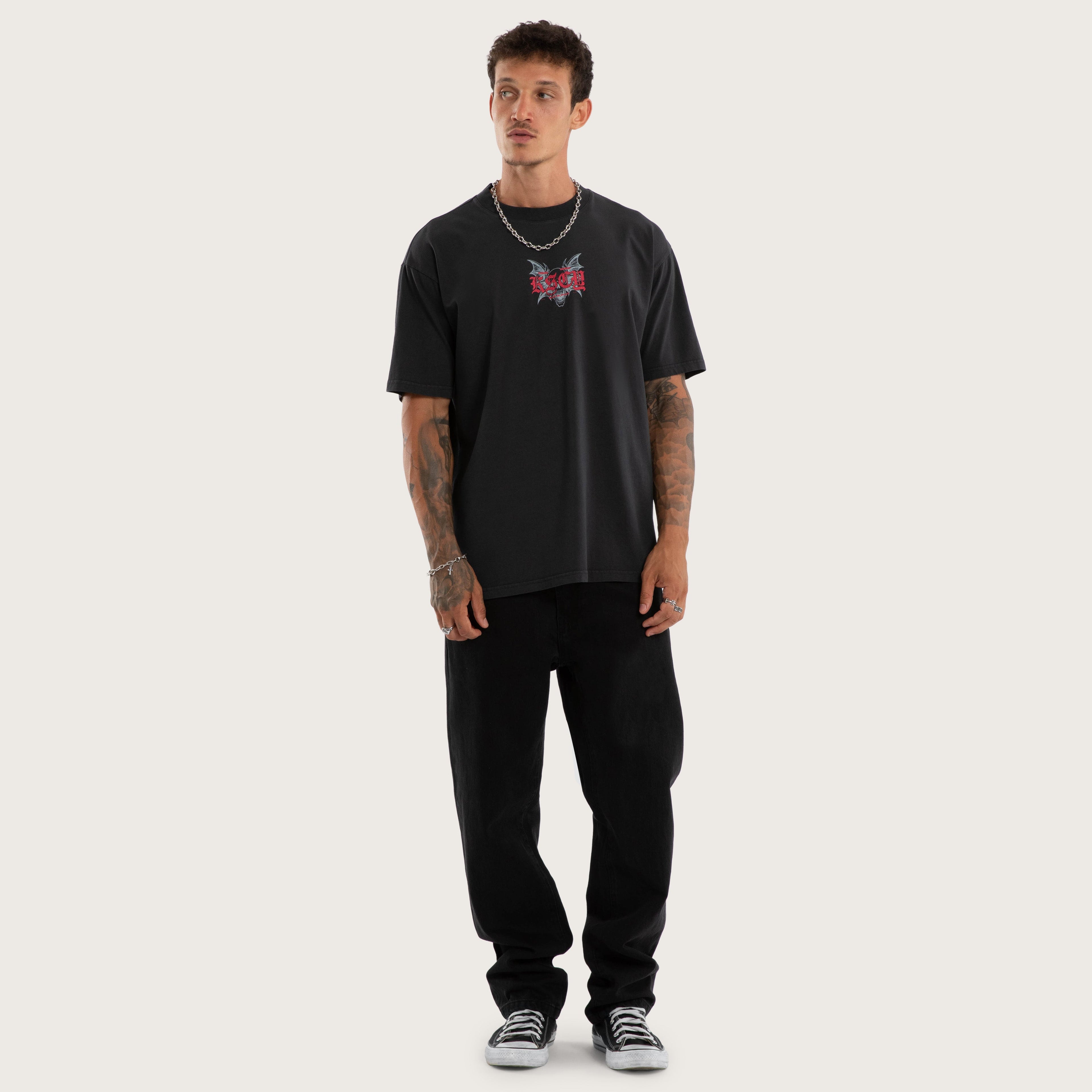 Kiss Chacey Underground Box Fit Tee in Pigment Anthracite