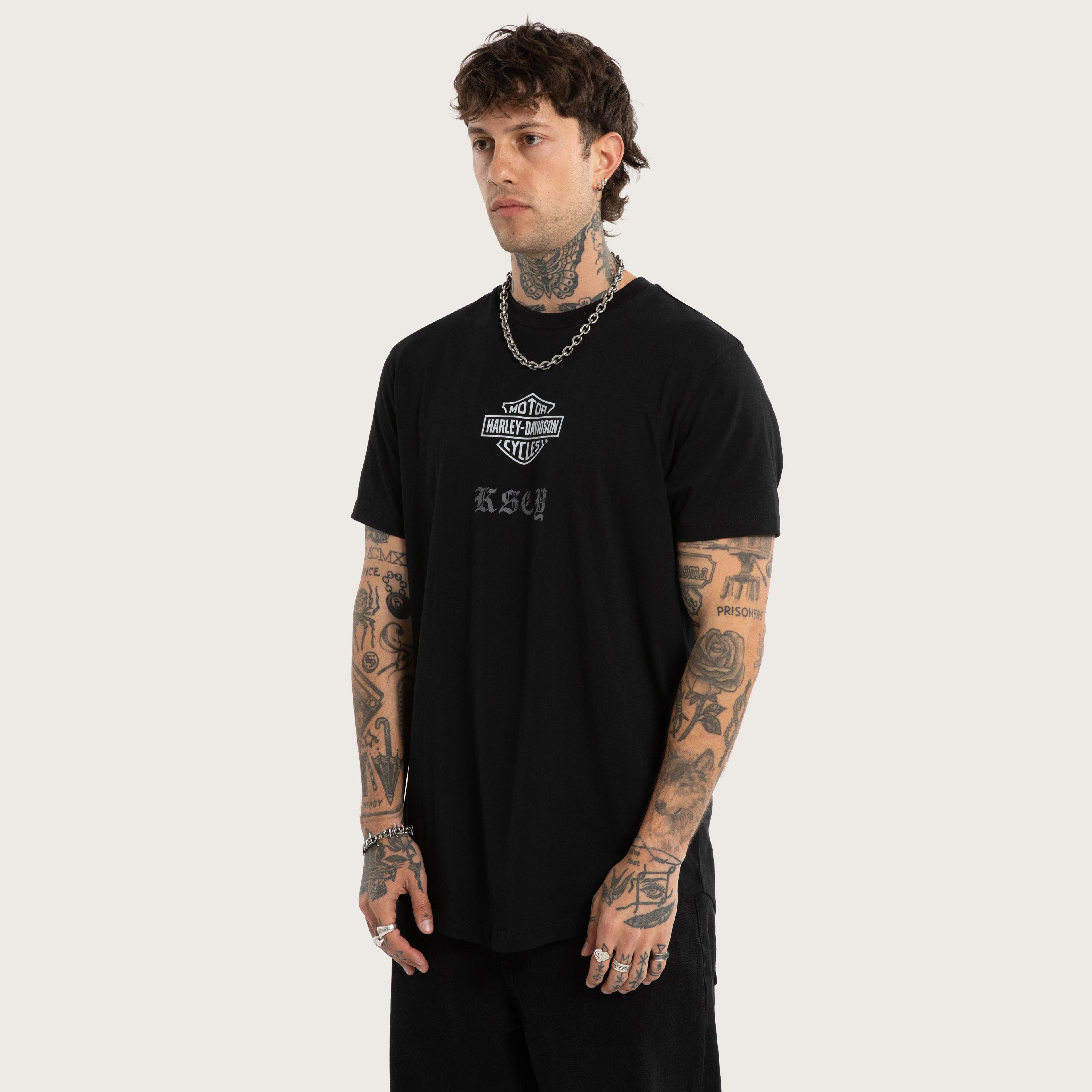 Kiss Chacey Carve Dual Curved Tee in Jet Black