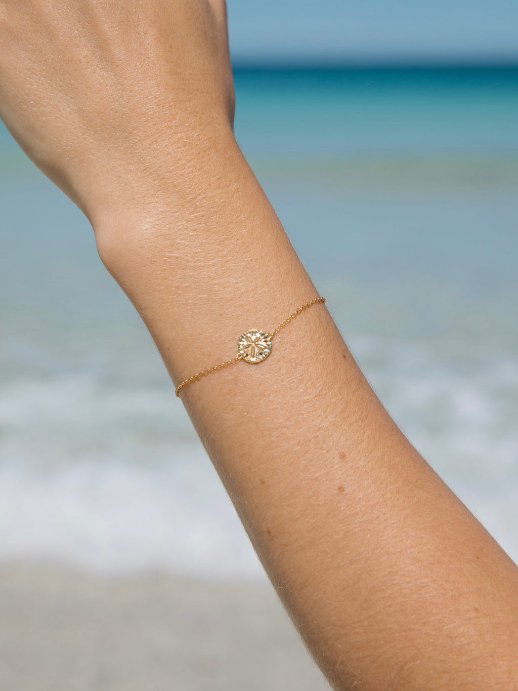 Malakai The Label Sand Dollar Bracelet in 18k Gold in Default Title