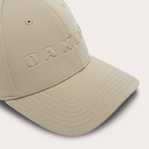 Oakley BARK EMBOSSED HAT in Pebble