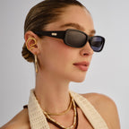 Le Specs GIGGLEMUG BLACK in SMOKE MONO POLARIZED