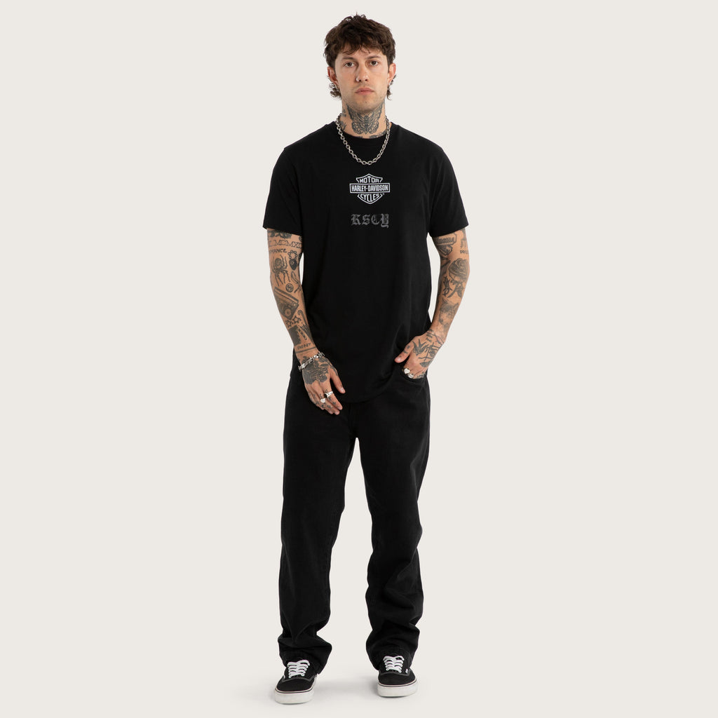 Kiss Chacey Carve Dual Curved Tee in Jet Black
