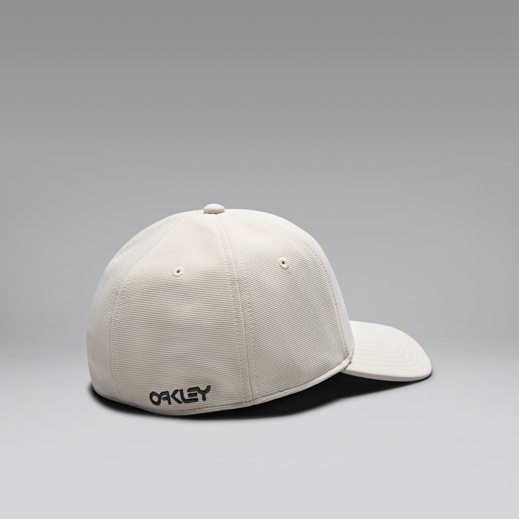Oakley 6 PANEL STRETCH METALLIC HAT in Mist/Black