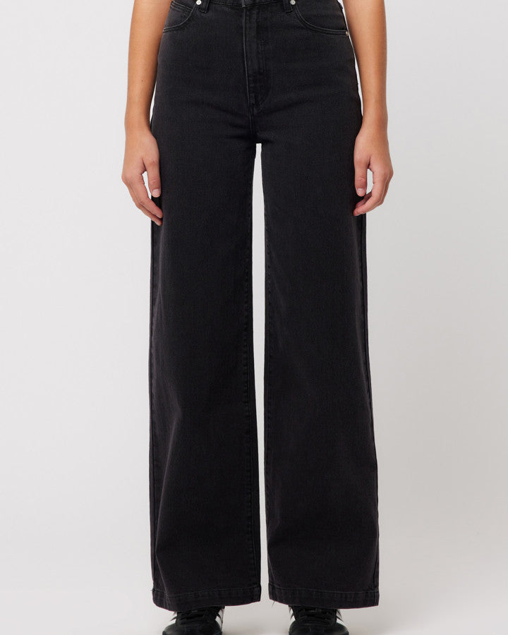 Abrand Jeans 94 Wide Sophie in WASHED BLACK