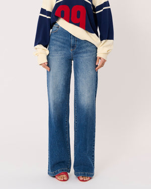 Abrand Jeans 94 Wide Tall Kaley in KALEY