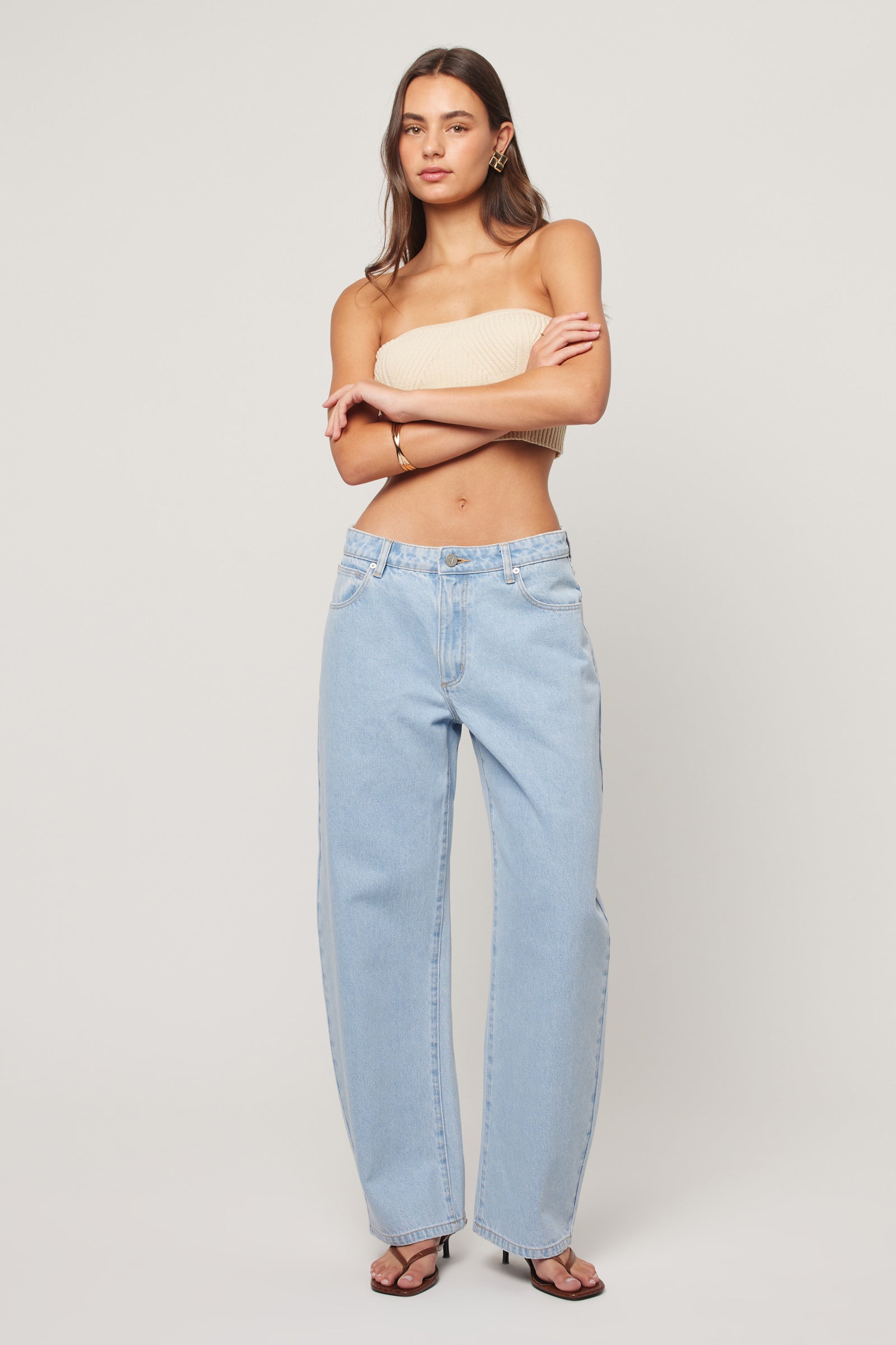 Abrand Jeans 95 Barrel Jean Kendall in LIGHT VINTAGE BLUE