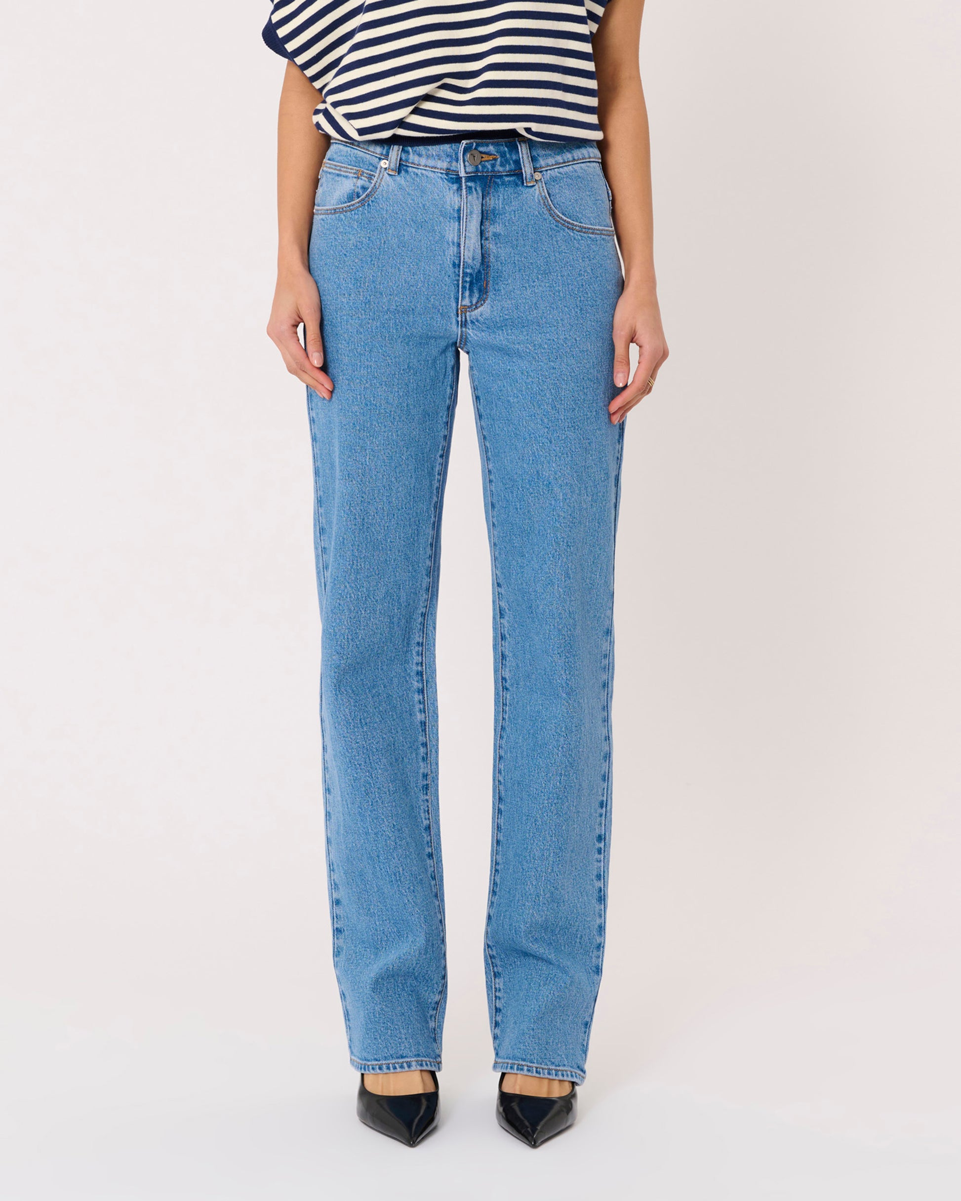 Abrand Jeans 95 Straight Debbie in DEBBIE