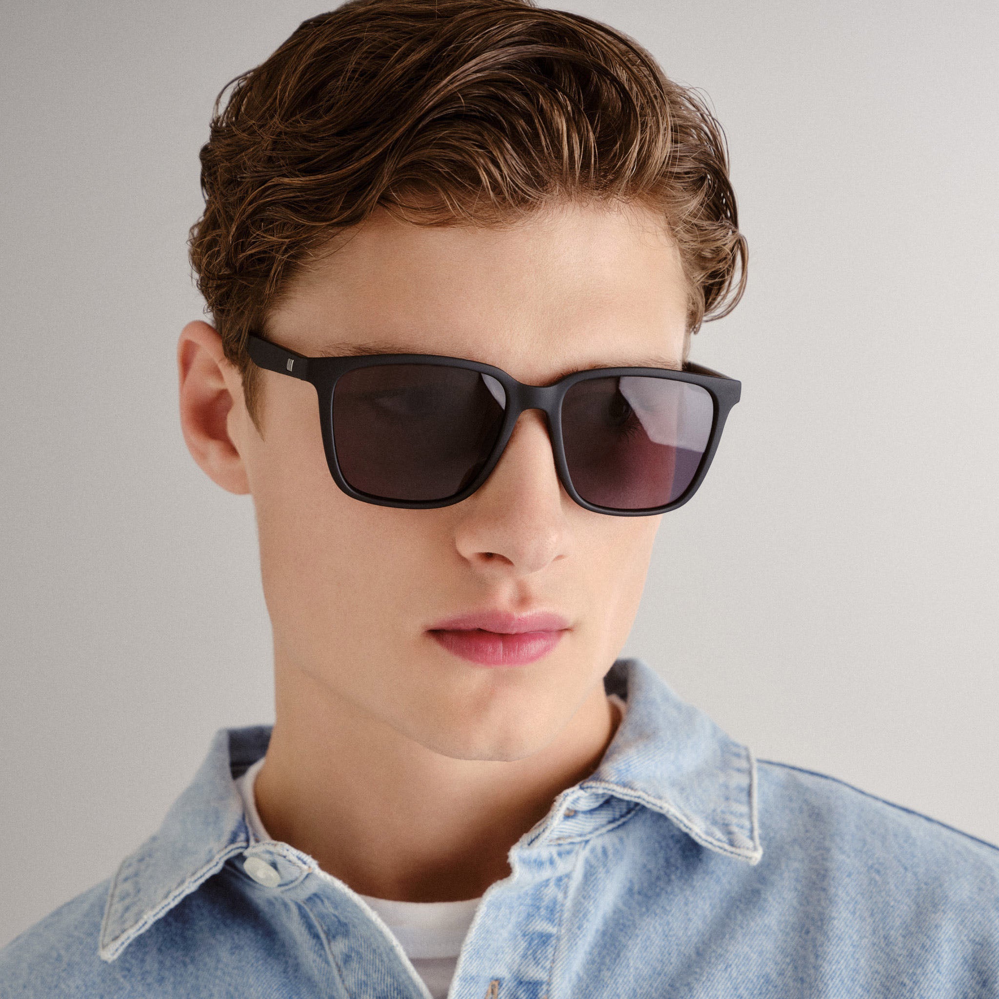 Le Specs FAIR GAME MATTE BLACK in SMOKE  MONO