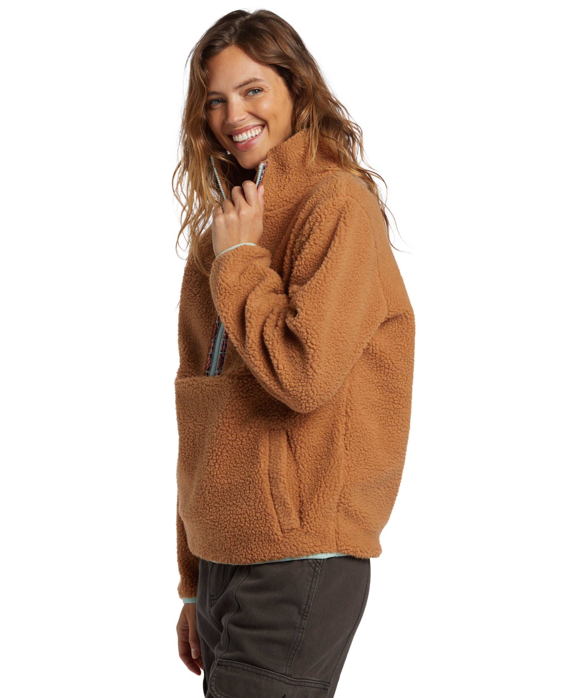 Billabong Horizon Mock Neck in SANDALWOOD