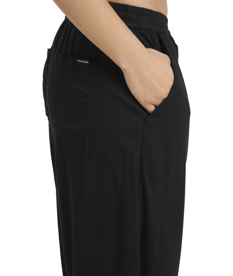 Volcom Dropping In Pan in Black