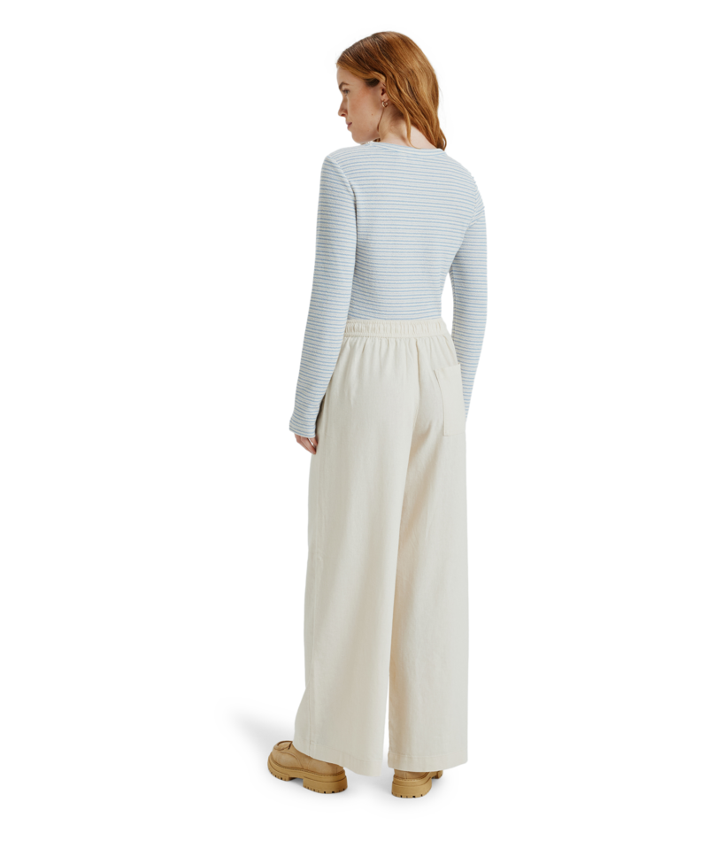 Billabong Lekeitio Break Mid Pant in PARCHMENT