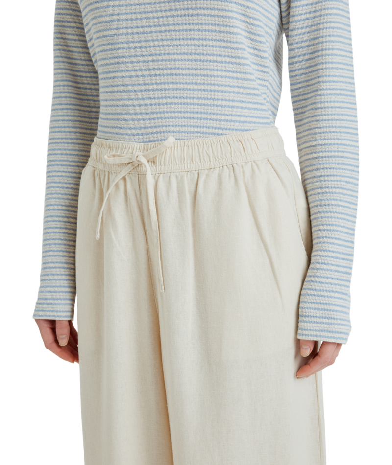 Roxy Lekeitio Break Mid Pant in PARCHMENT