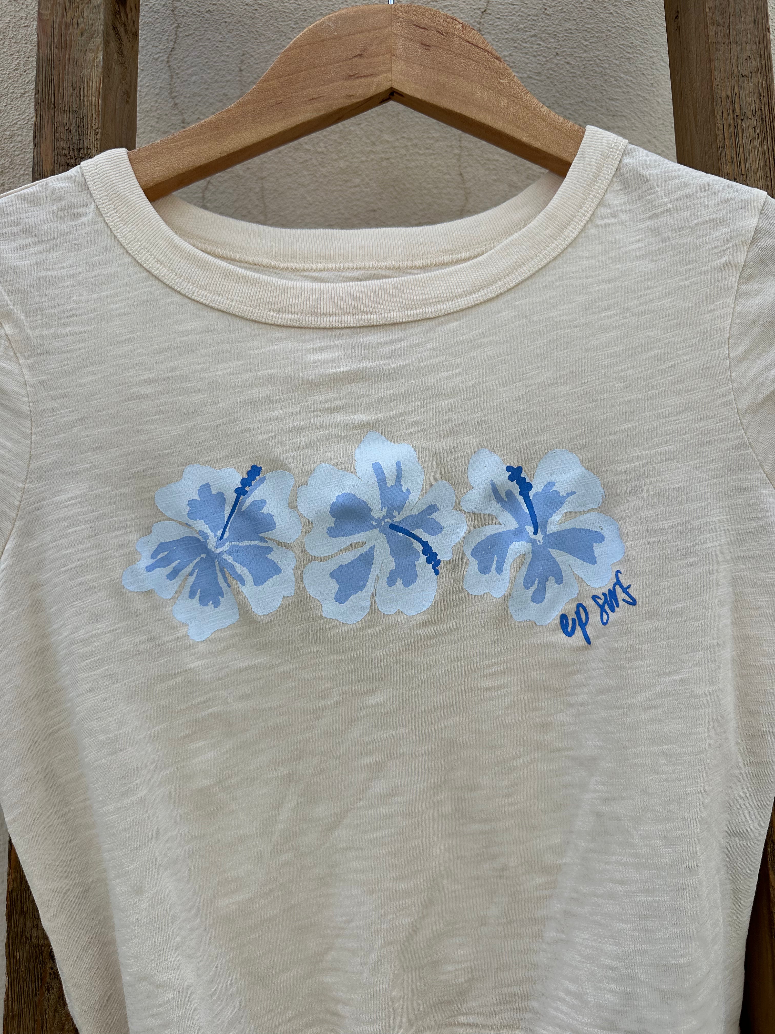 EP SURF Womens Hibiscus Cropped Tee - Cream/Blue