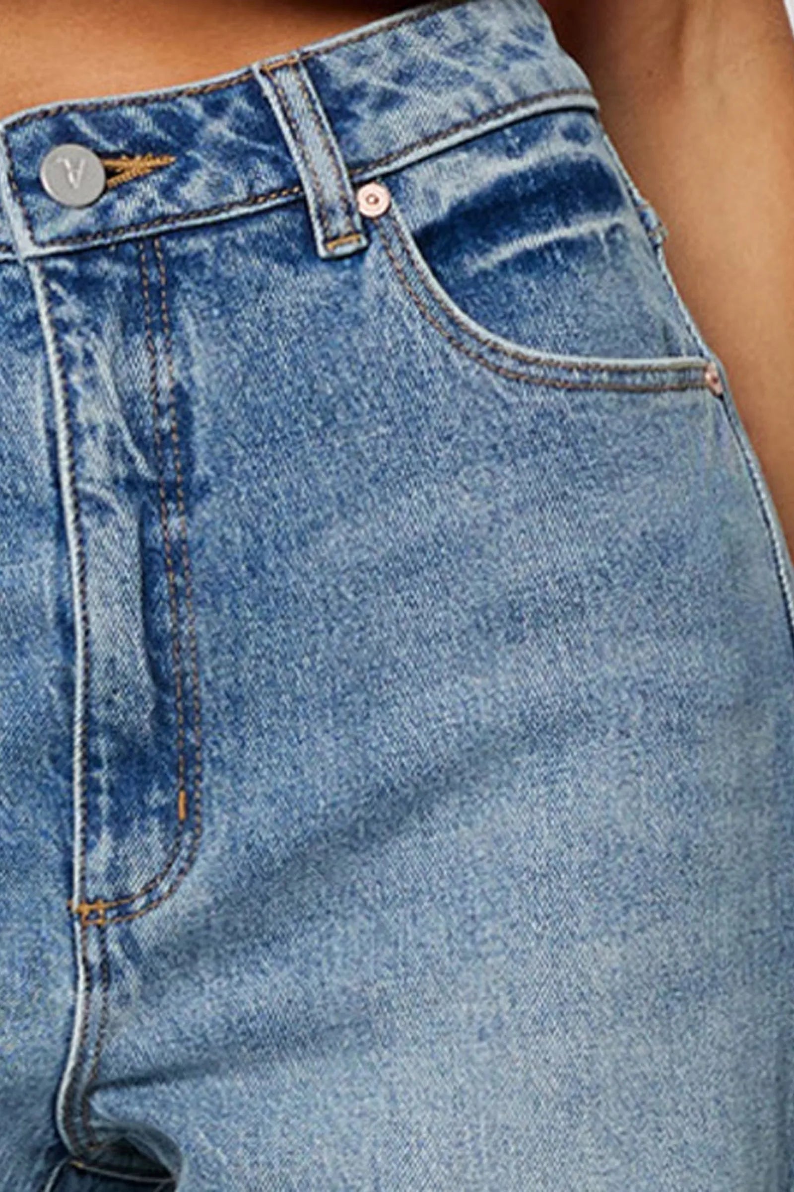 Abrand 94 Wide Selena