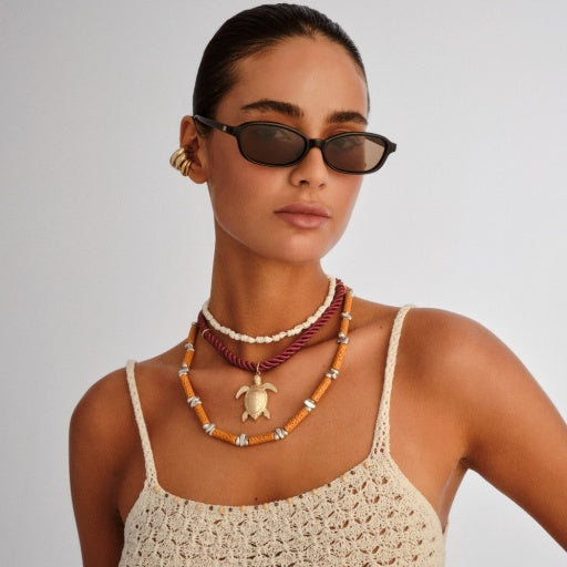 Le Specs Honey Pot in BLACK