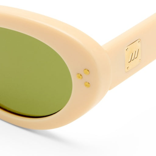 Le Specs Tootsie + in OFF WHITE