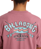 Billabong Boys Heritage Arch Ss in RED DAHLIA