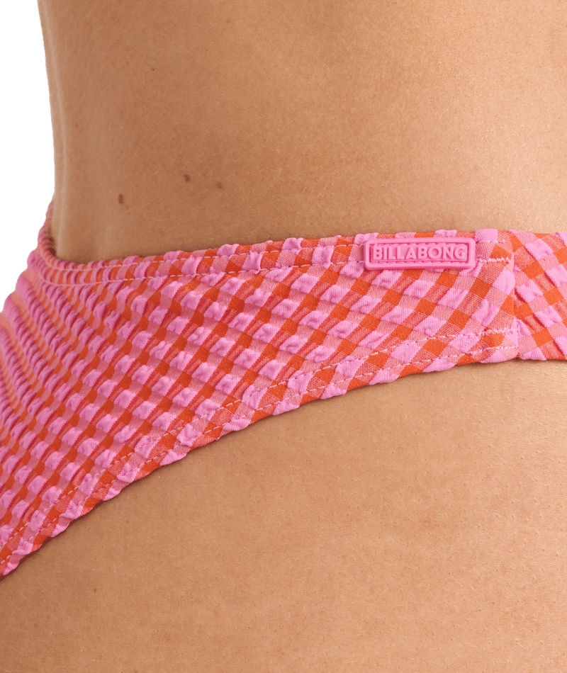 Billabong Mini Wave Check Hike in TANGERINE