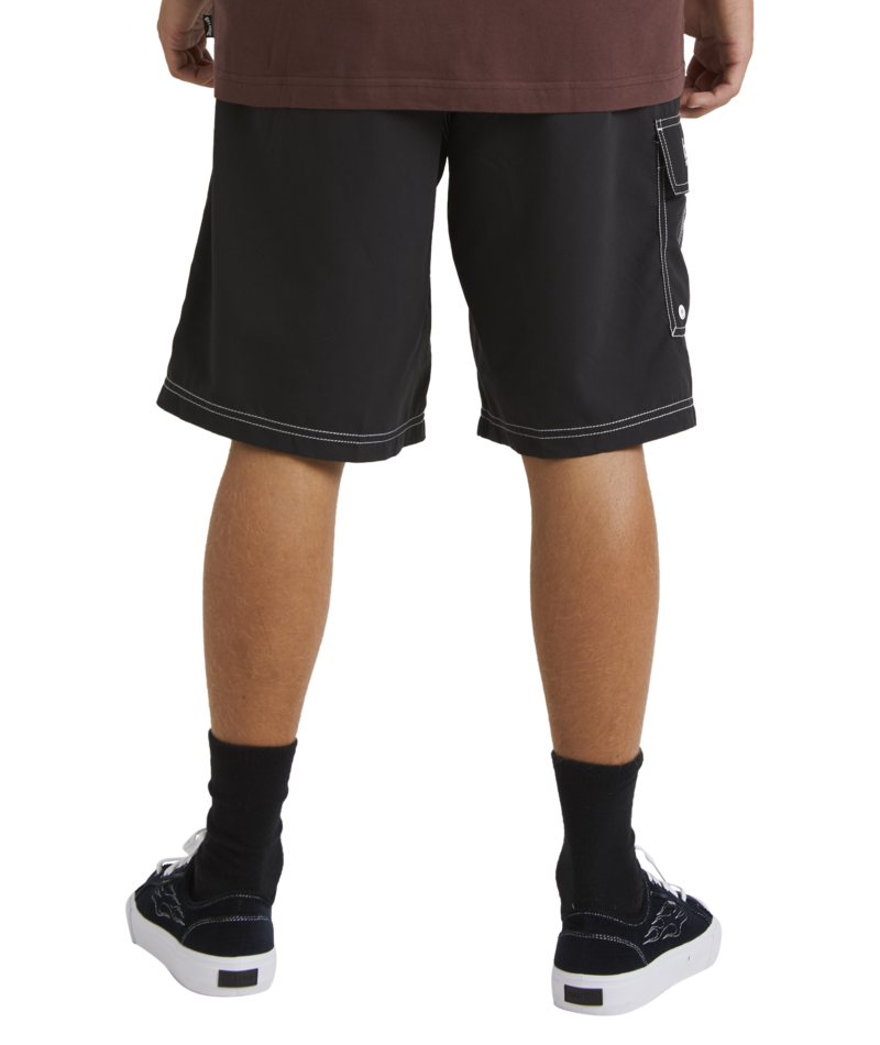 Billabong Throw On in BLACK