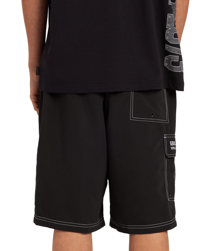 Billabong Throw On in BLACK