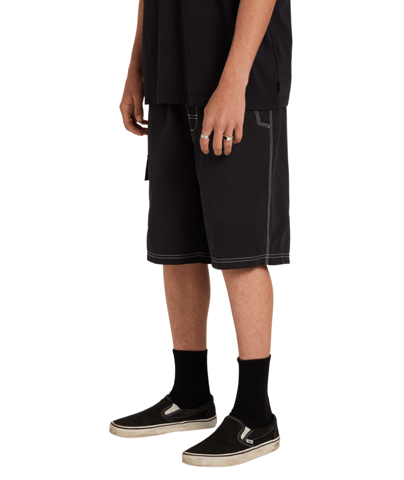 Billabong Throw On in BLACK