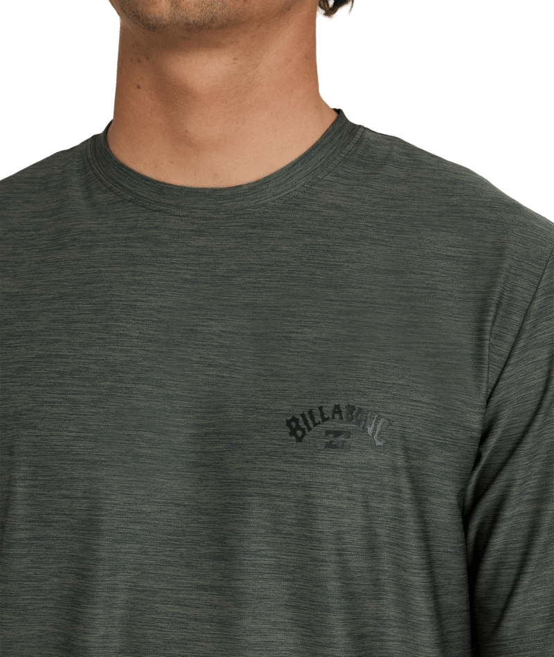 Billabong Shoreline Lf Ss in MILITARY HEATHER