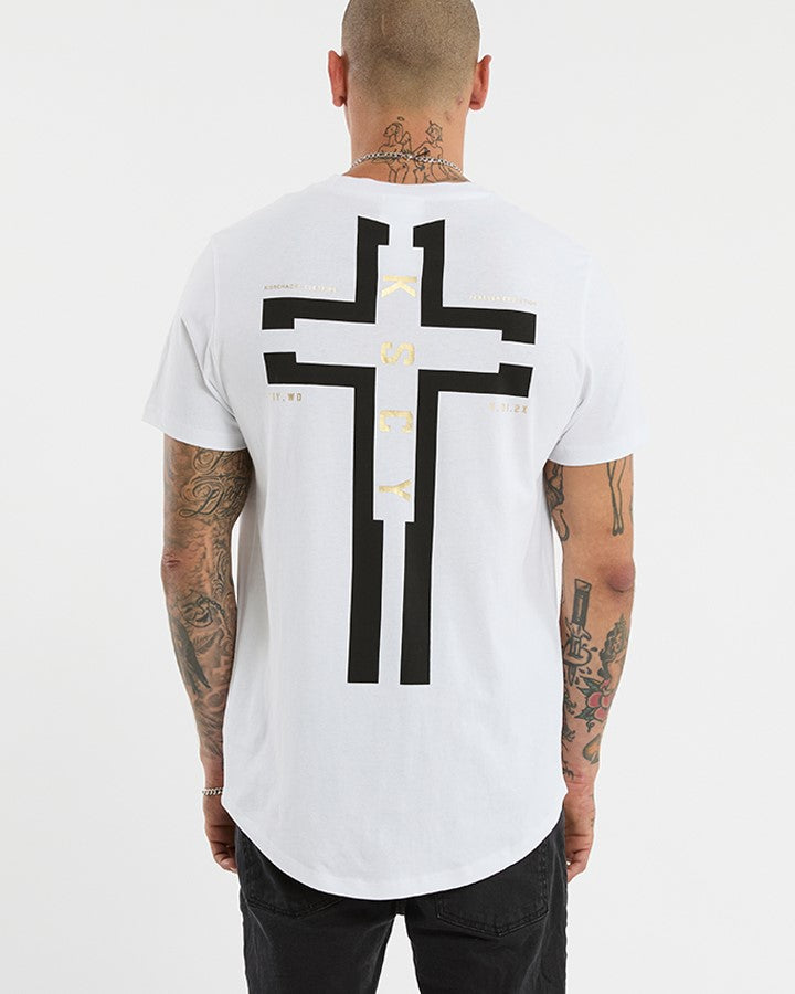 Kiss Chacey Rain Dual Curved Tee in Optical White