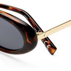 Le Specs MAGNIFIQUE DARK TORT in SMOKE MONO