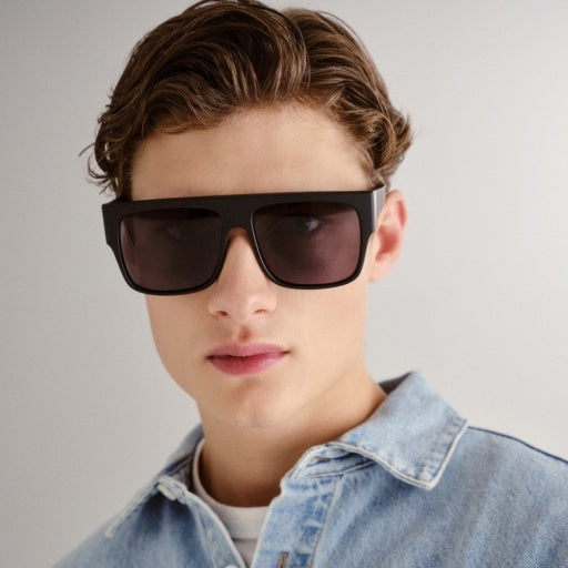 Le Specs BRAVADO MATTE BLACK in SMOKE MONO