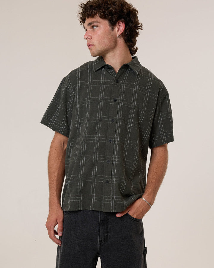 Thrills Built To Win Short Sleeve Cropped Shirt - Oil Green in Oil Green