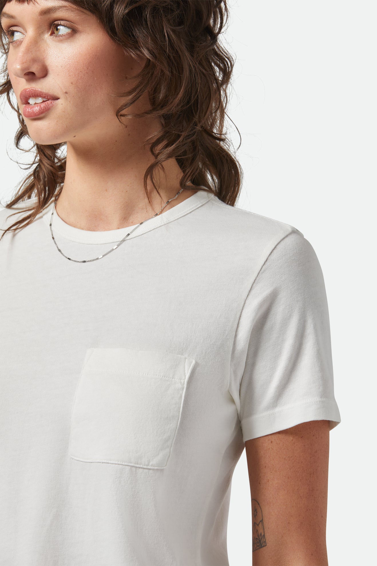 Brixton Carefree Organic Gd Perfect Te in OFF WHITE