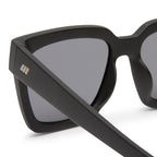 Le Specs WEEKEND RIOT MATTE BLACK in SMOKE MONO POLARIZED