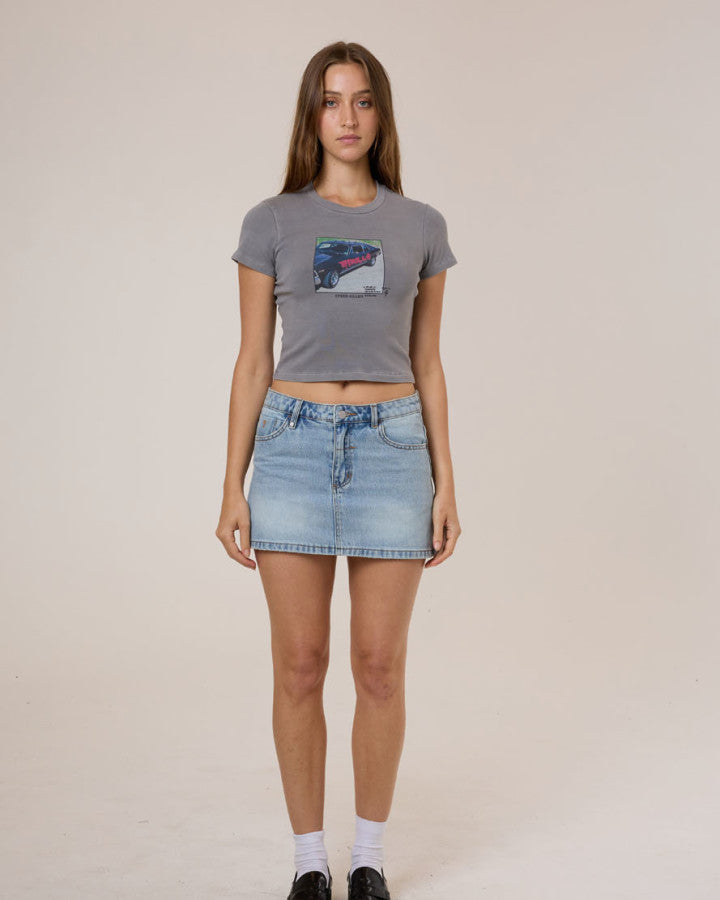 Thrills Die Fighting Mini Tee - Washed Grey in Washed Grey