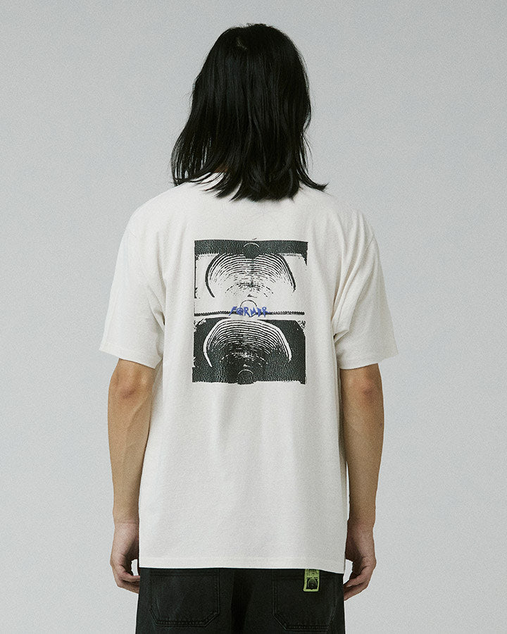 Former Droid Crux T-Shirt in BONE