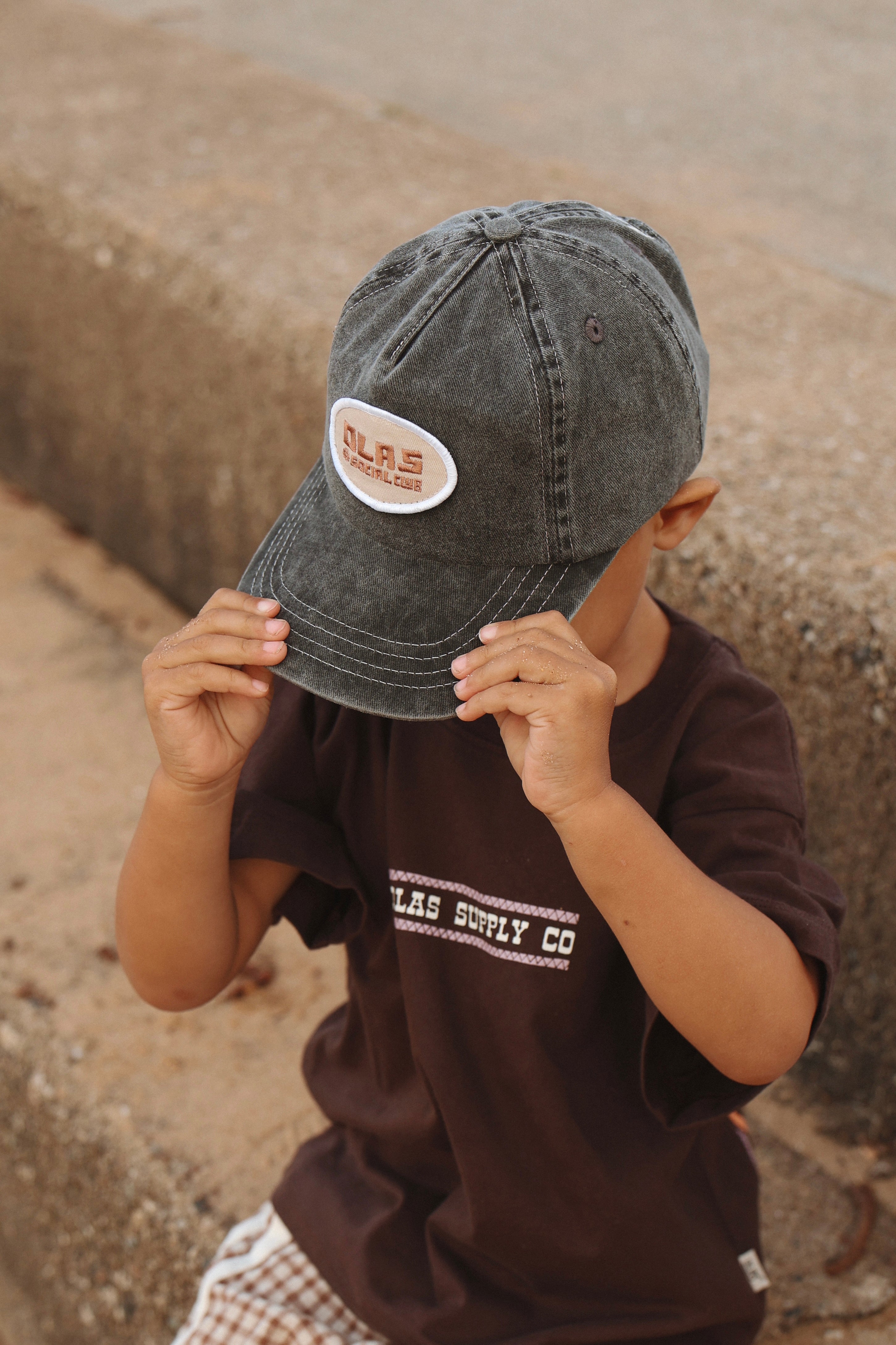Olas Supply Co OUTBACK MINI CAP WASHED BLACK in OS