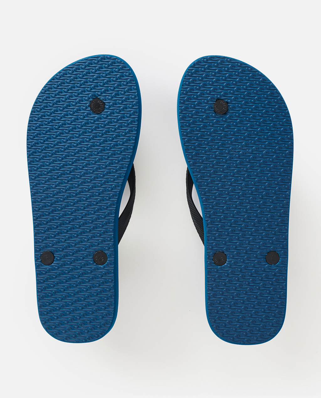 Rip Curl Classic Surf Bloom Thongs in Light Navy