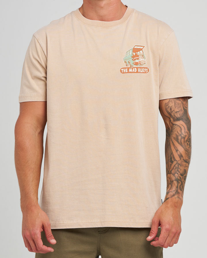 The Mad Hueys Good Day For It | Ss Tee in LATTE WASHED