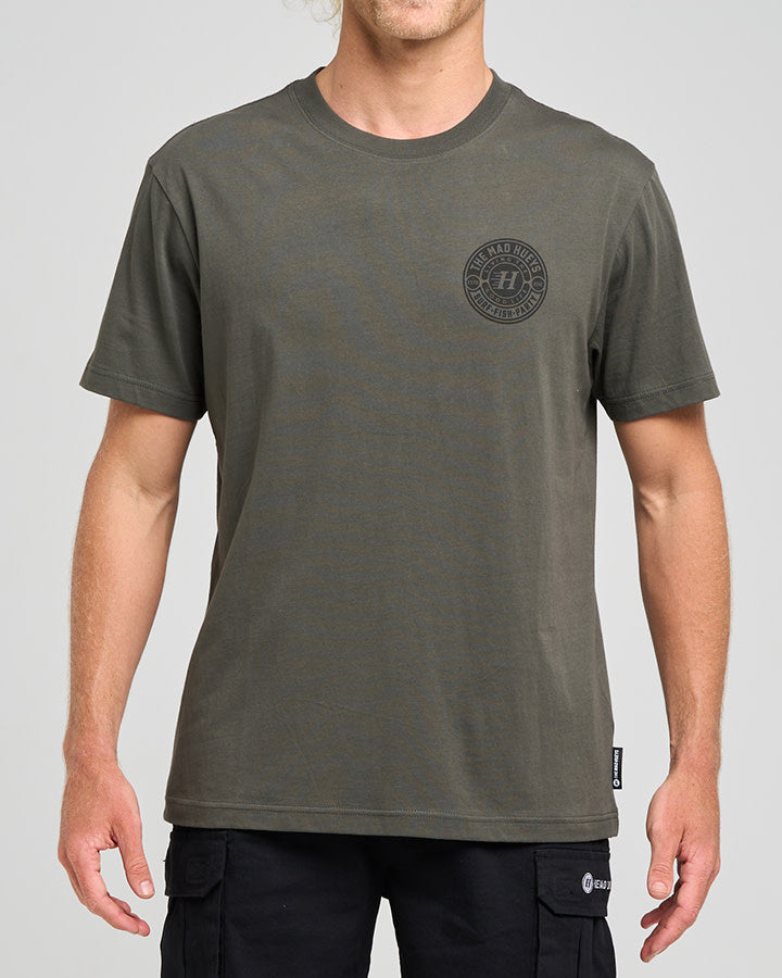 The Mad Hueys Hueys Good Life | Ss Tee - Charcoal in CHARCOAL
