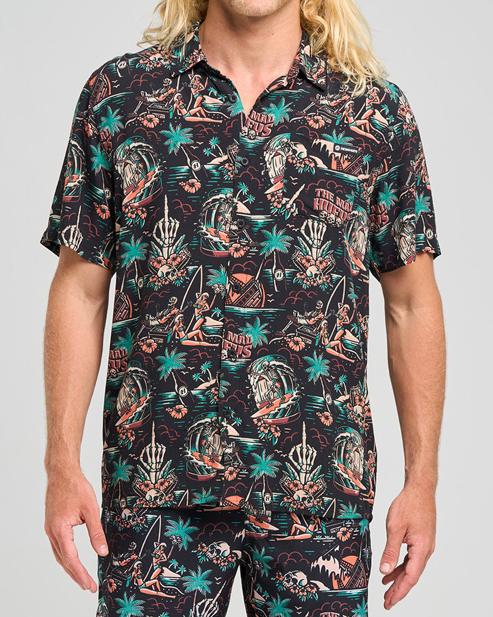 The Mad Hueys She'Ll Be Right | Ss Woven Shirt - Black in BLACK