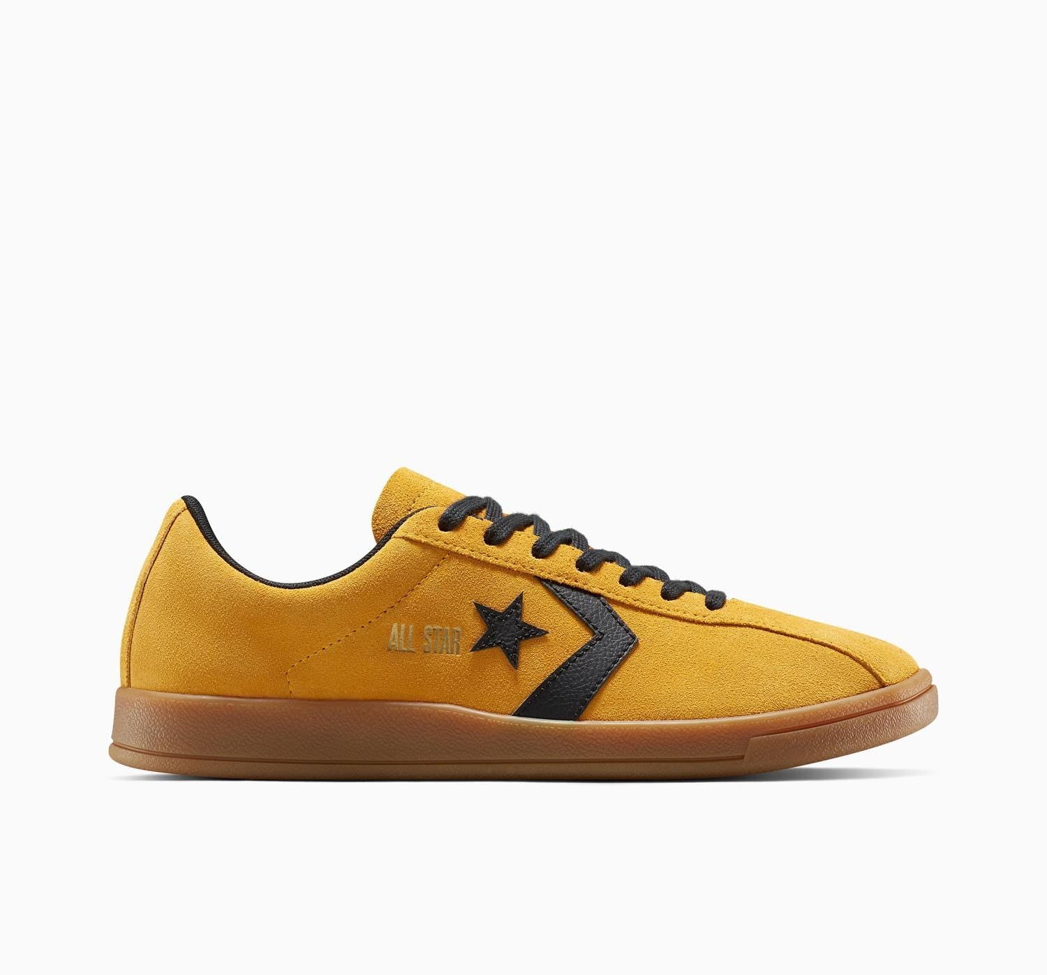 Converse Classic Trainer Suede Low Yel in Yellow/Black/Gum