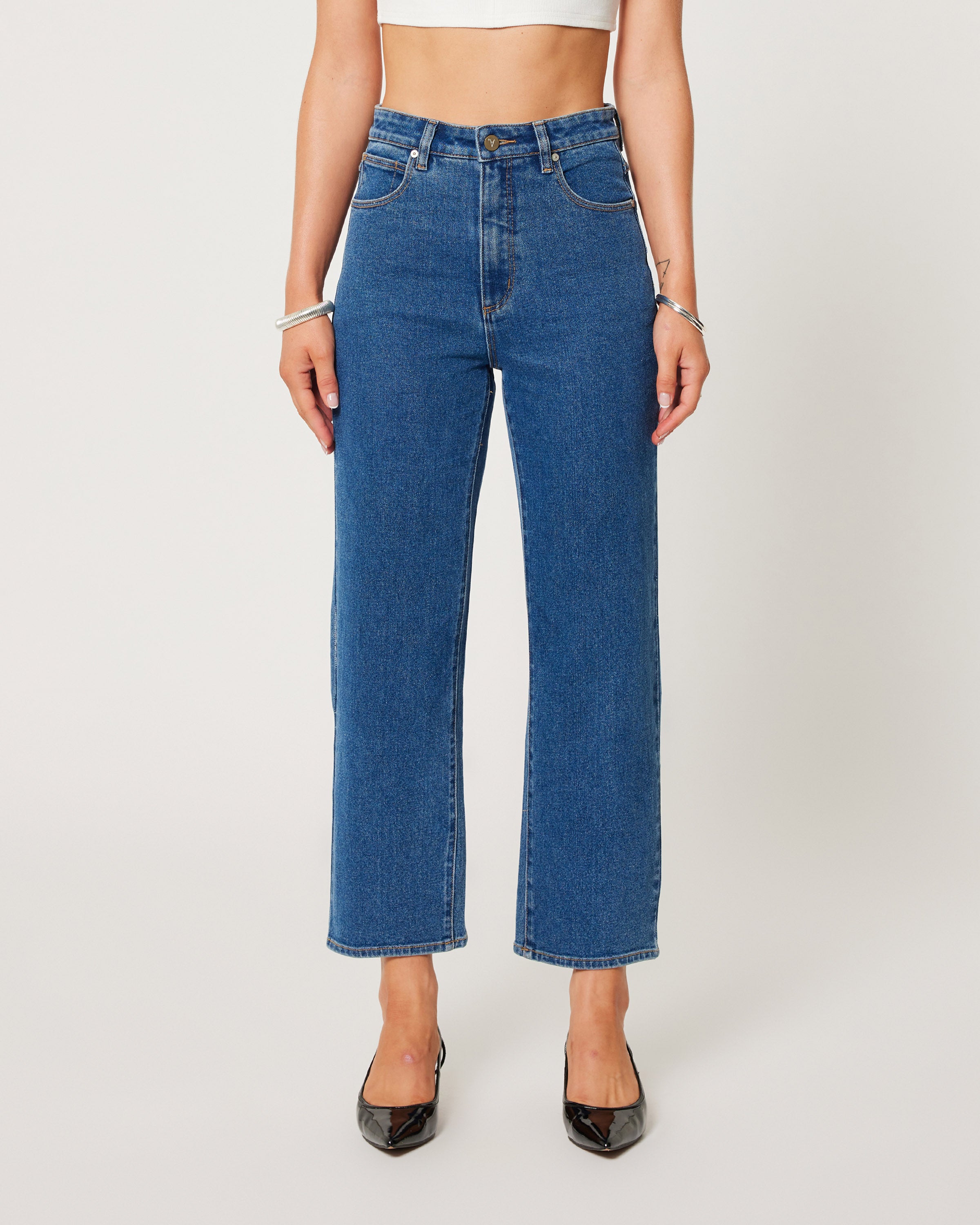 Abrand Jeans Venice Straight Bella in MID BLUE